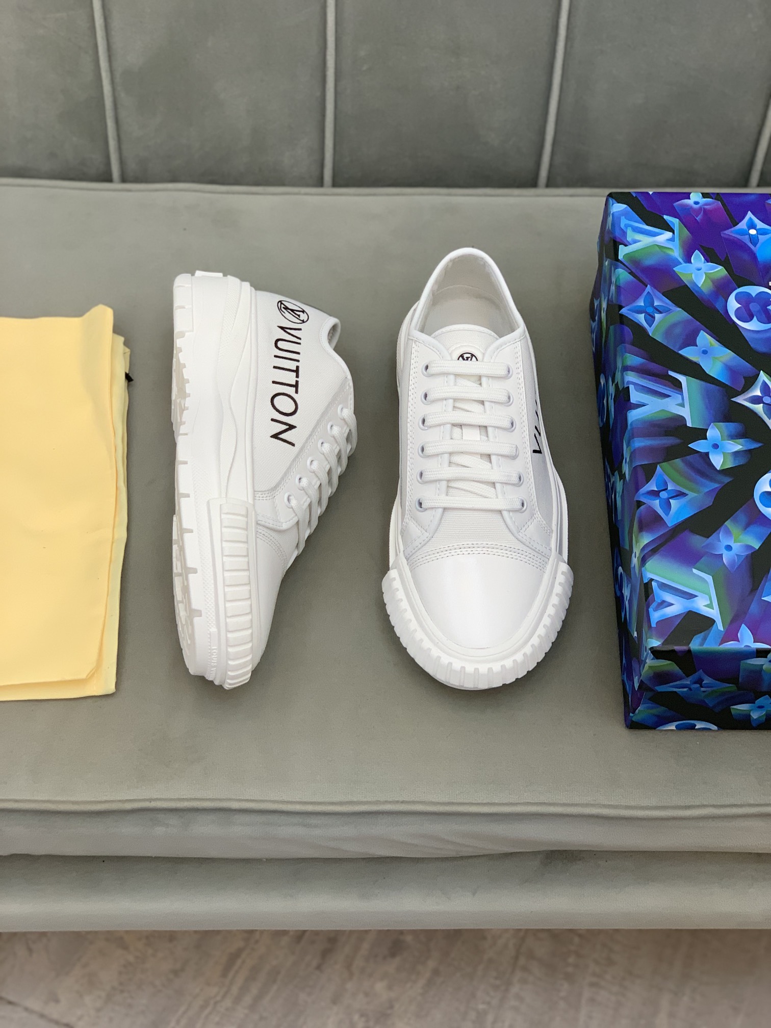 Louis Vuitton Squad sneaker 1 - vstockx