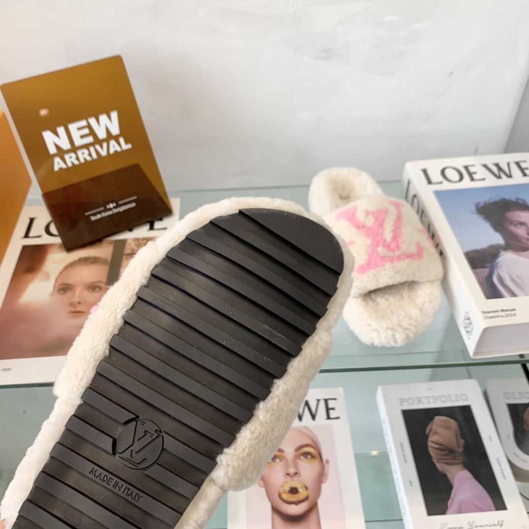 Louis Vuitton GLORIA FLAT LOAFERS WOMEN 12 - vstockx