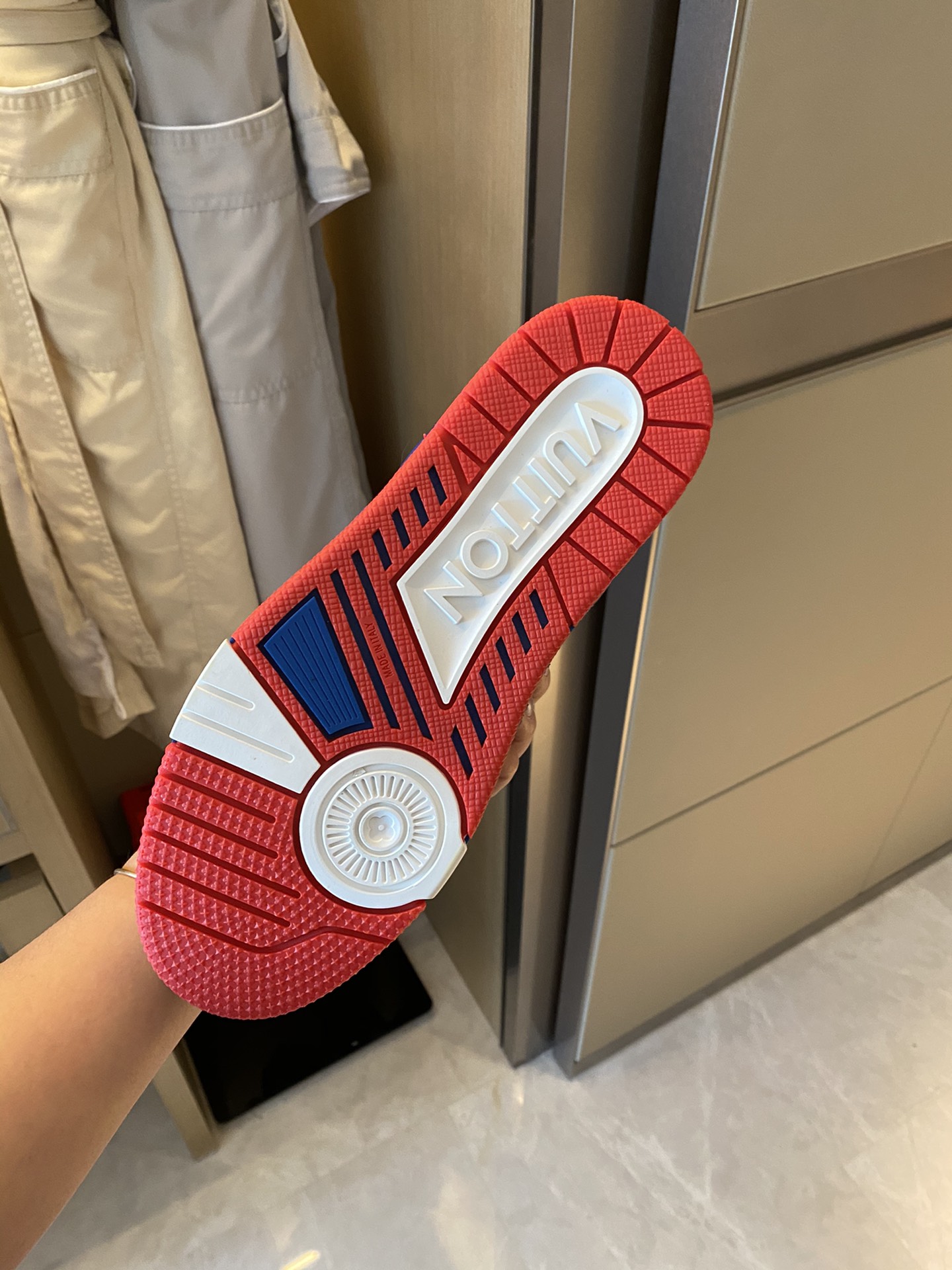 Louis Vuitton LV TRAINERS SNEAKER 9 - vstockx