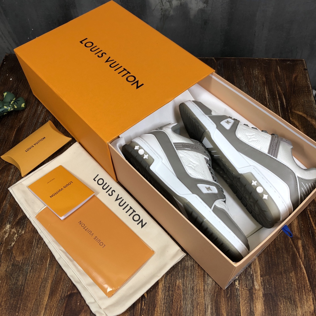 Louis Vuitton Trainer Sneakers 70 - vstockx
