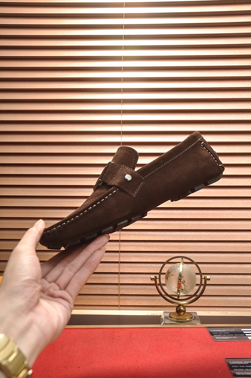 Louis Vuitton Leather Boots 37 - vstockx