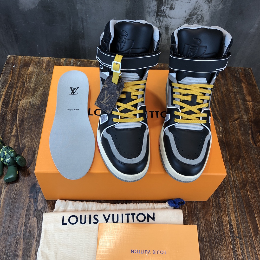 Louis Vuitton Trainer Sneakers 16 - vstockx