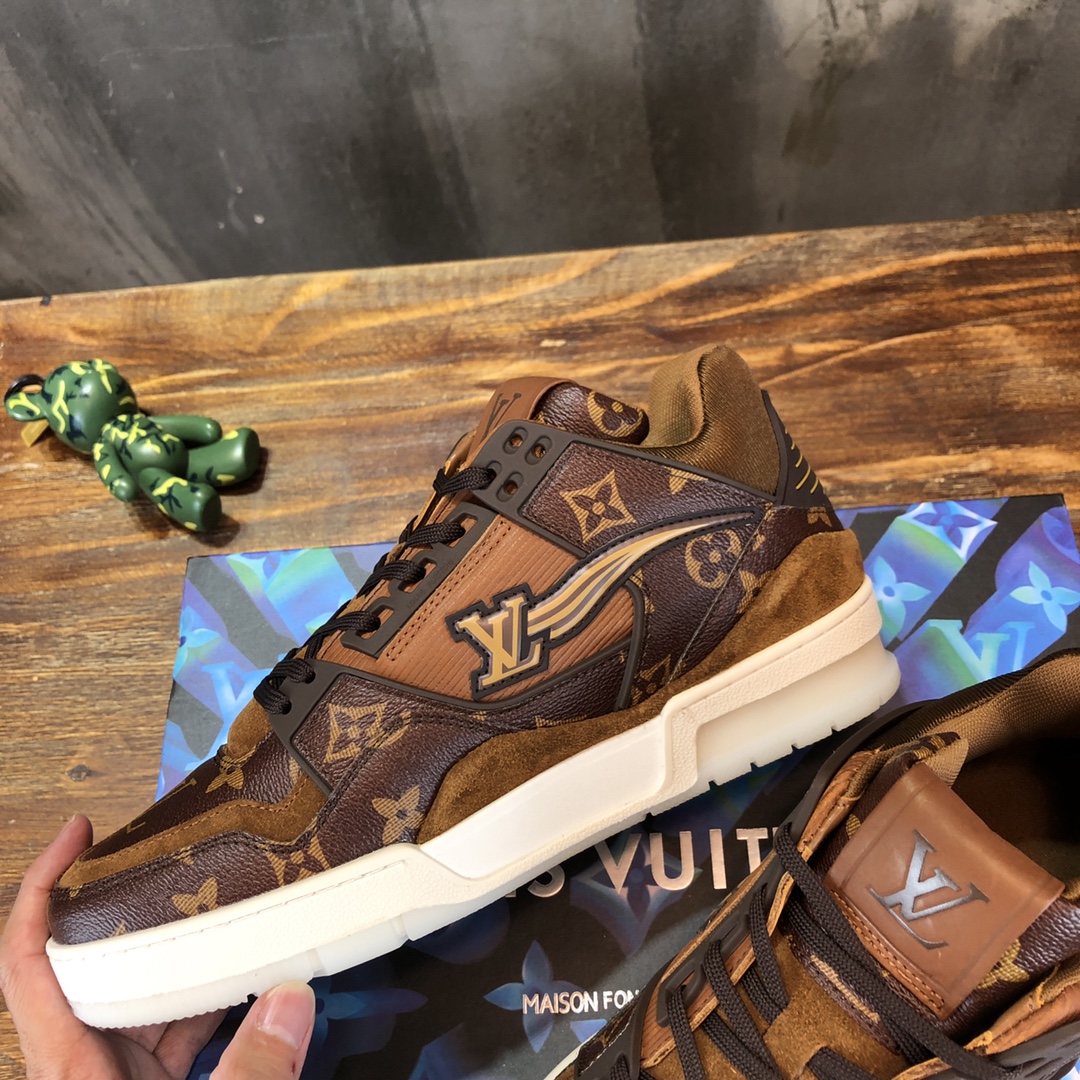 Louis Vuitton Trainer Sneakers 8 - vstockx
