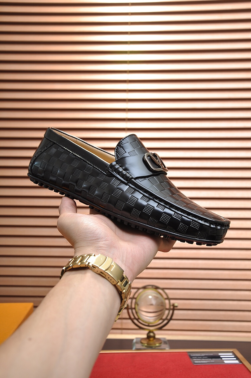 Louis Vuitton Leather Boots 50 - vstockx