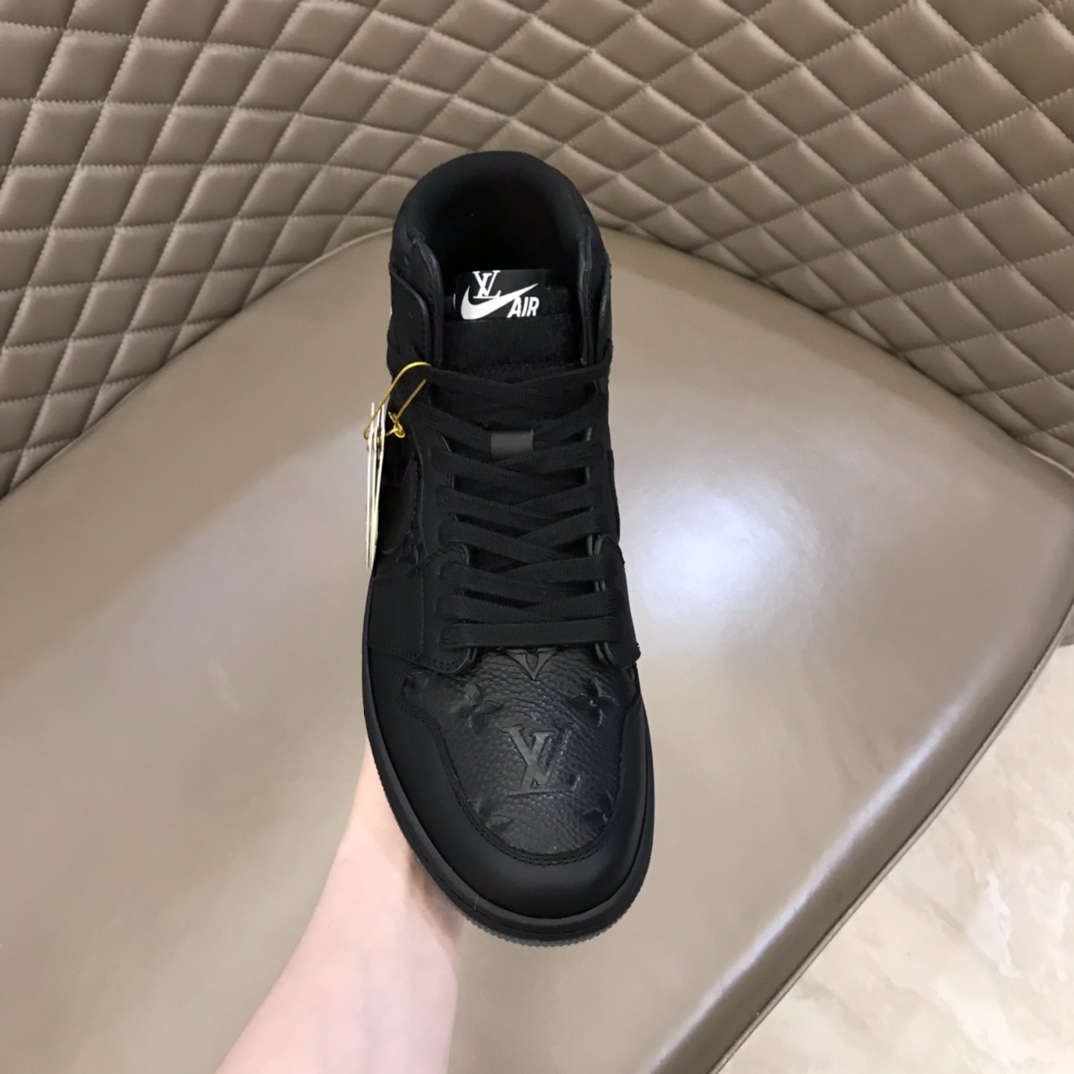 Louis Vuitton & Nike sneaker 15 - vstockx