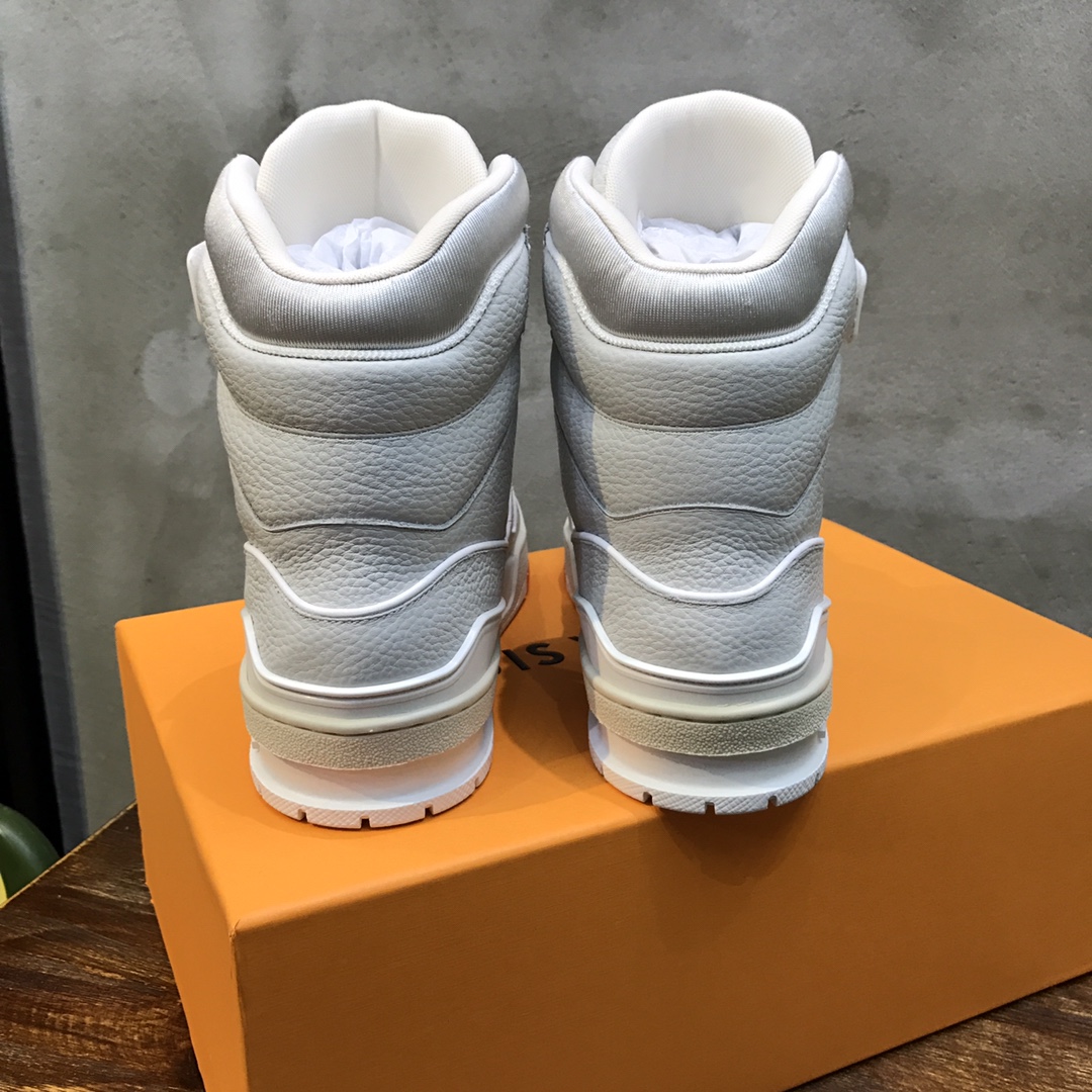 Louis Vuitton Trainer Sneakers 26 - vstockx