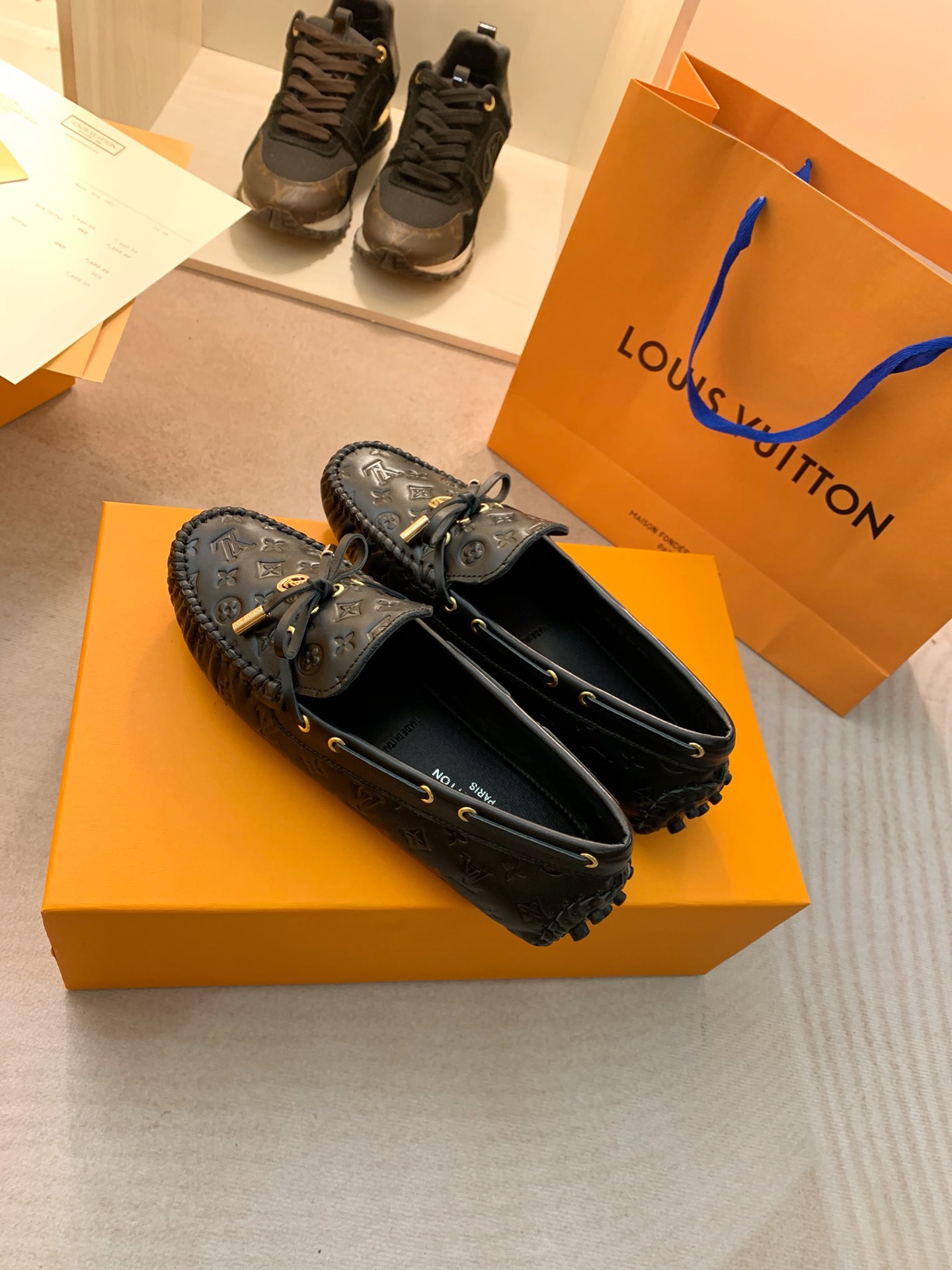 Louis Vuitton GLORIA FLAT LOAFERS WOMEN 11 - vstockx