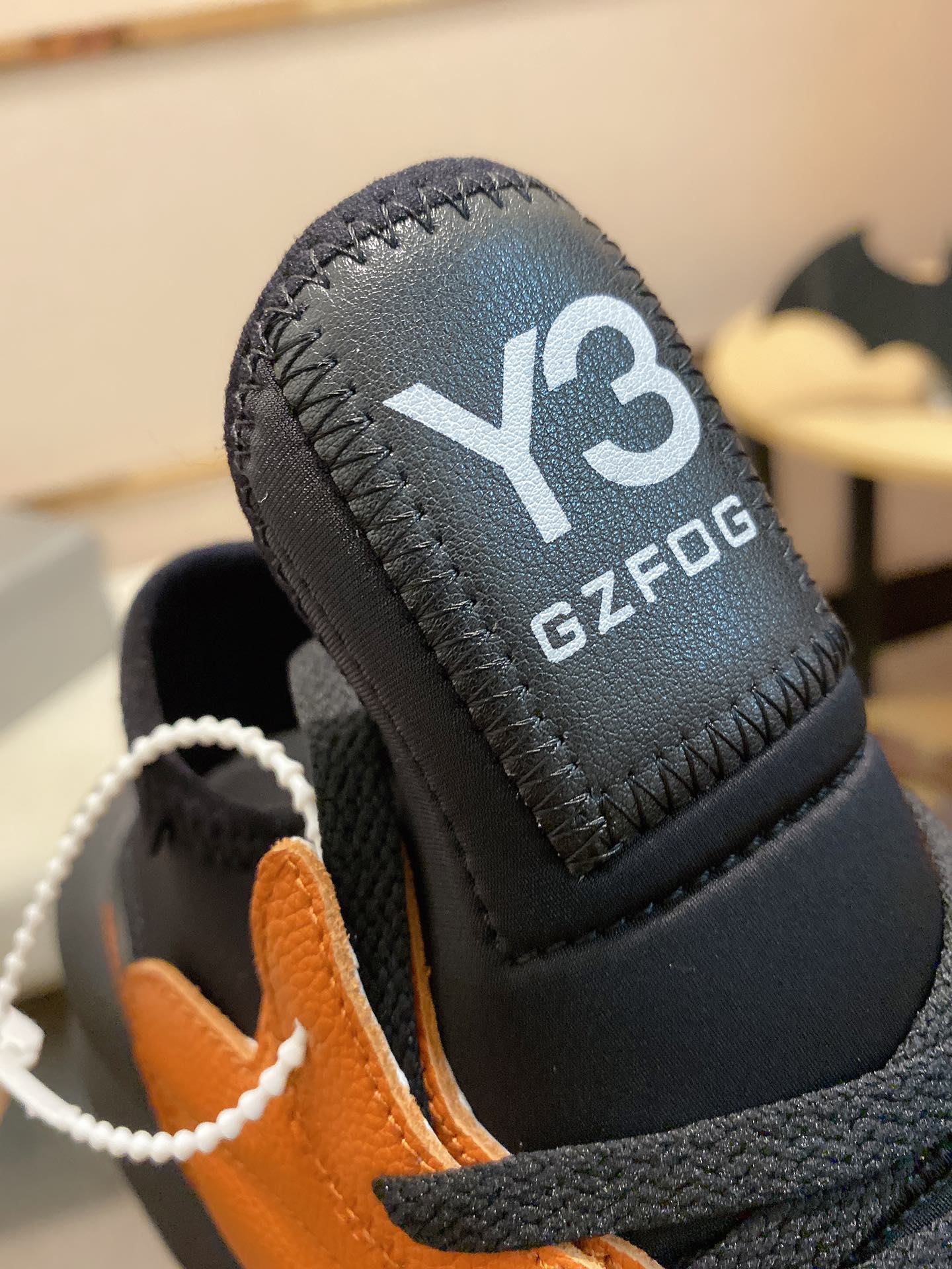 Y-3 Kaiwa Lace-Up Sneakers 41 - vstockx