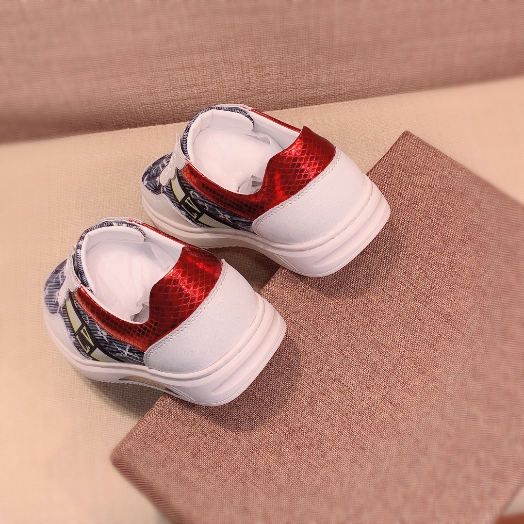 Louis Vuitton Low Top sneaker 94 - vstockx