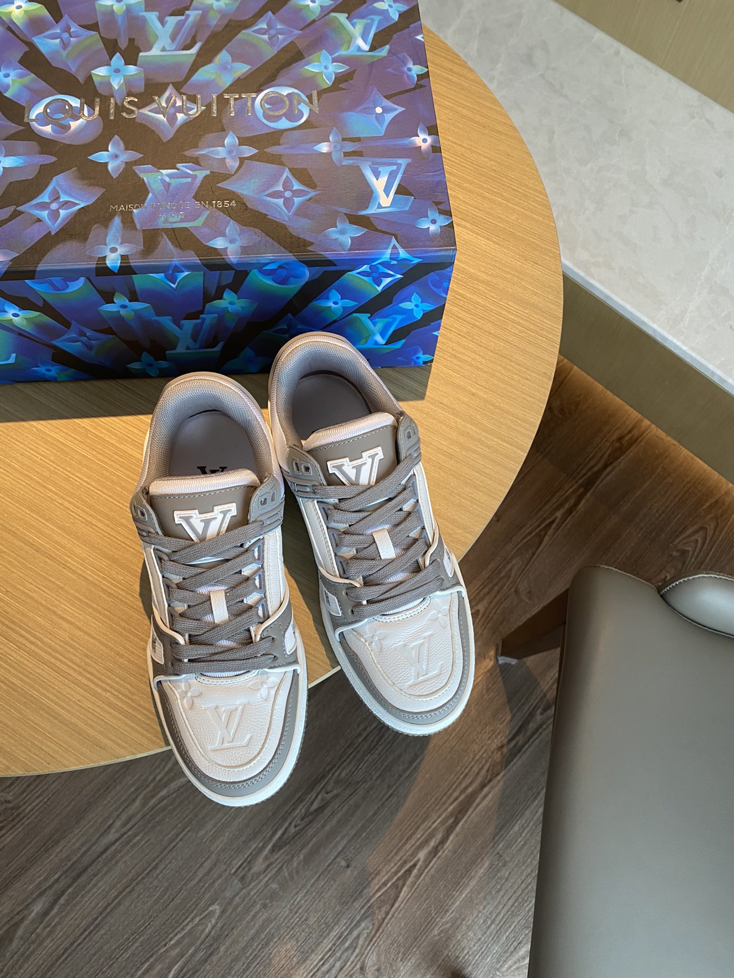 Louis Vuitton LV TRAINERS SNEAKER 9 - vstockx