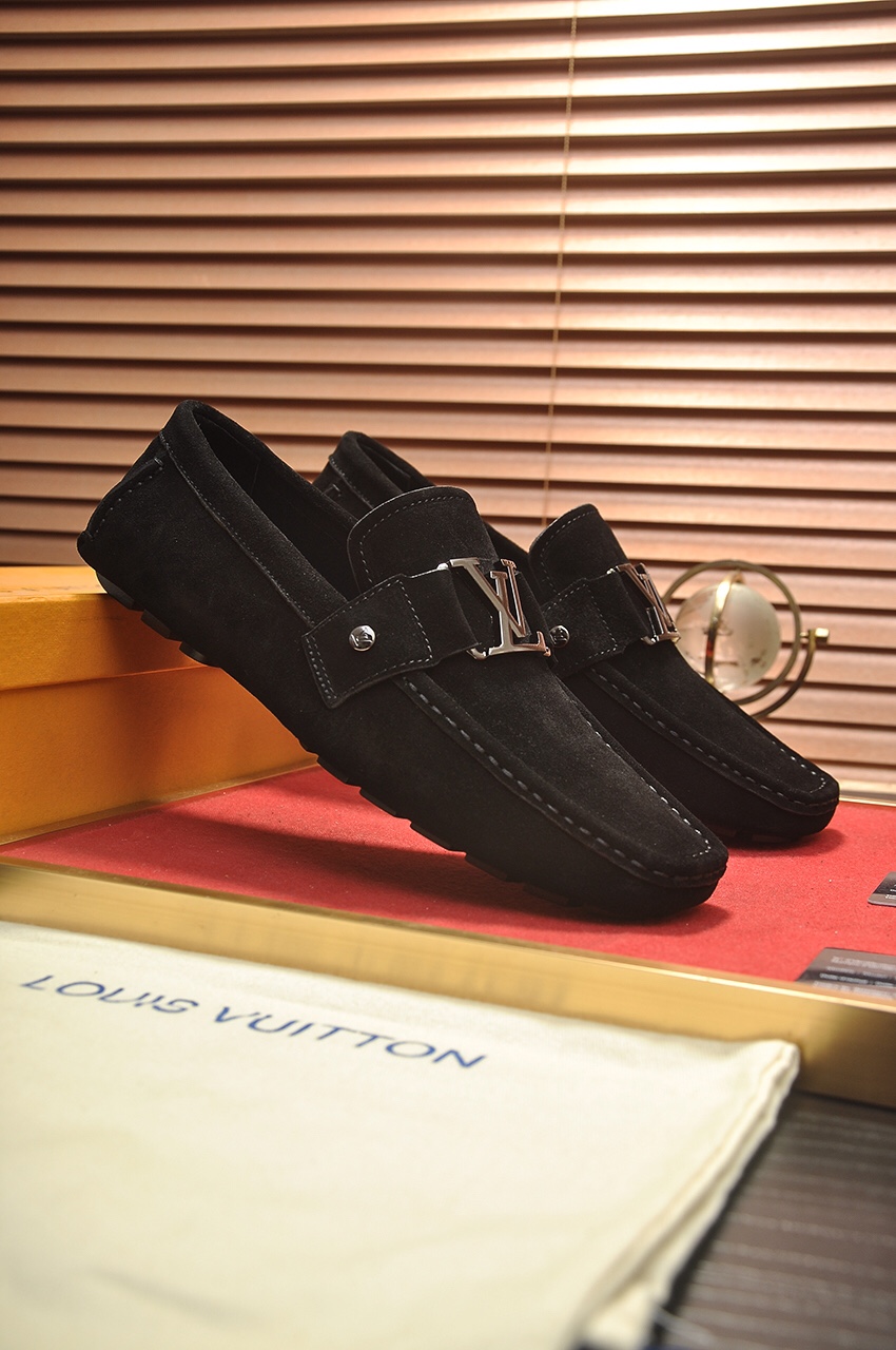 Louis Vuitton Leather Boots 38 - vstockx