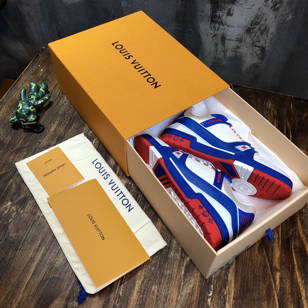 Louis Vuitton Trainer Sneakers 76 - vstockx
