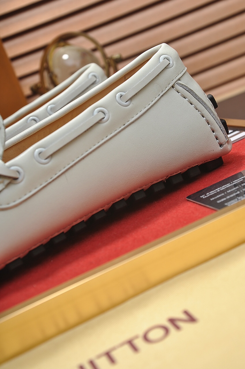 Louis Vuitton Leather Boots 20 - vstockx