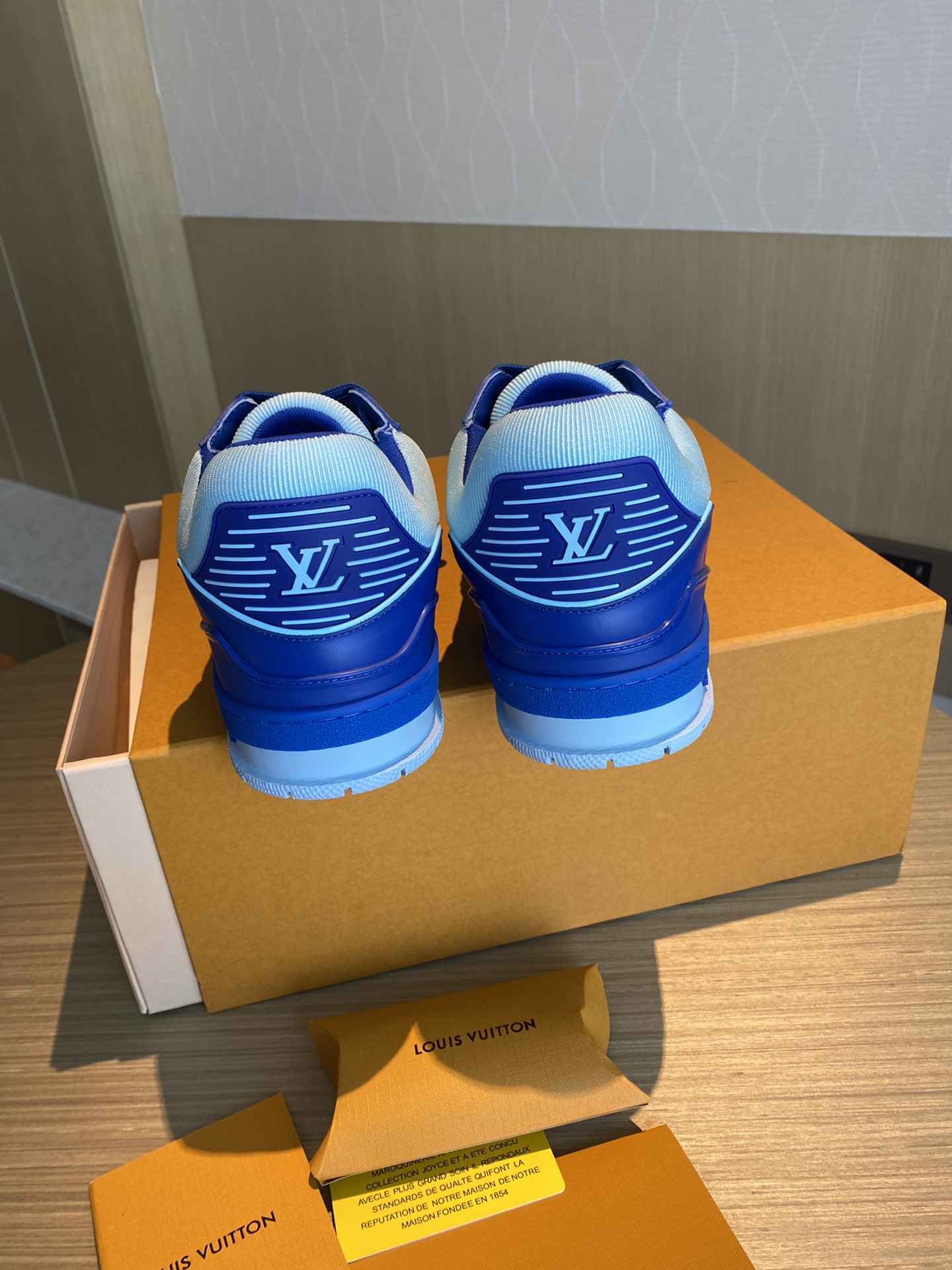 Louis Vuitton LV TRAINERS SNEAKER 9 - vstockx