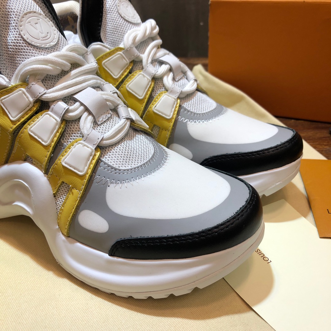 Louis Vuitton Archlight 15 - vstockx