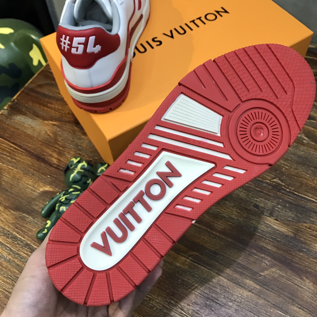 Louis Vuitton Trainer Sneakers 33 - vstockx