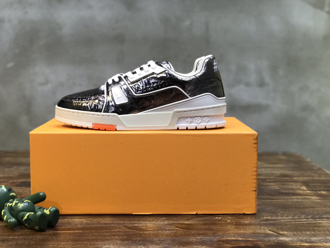 Louis Vuitton Trainer Sneakers 35 - vstockx