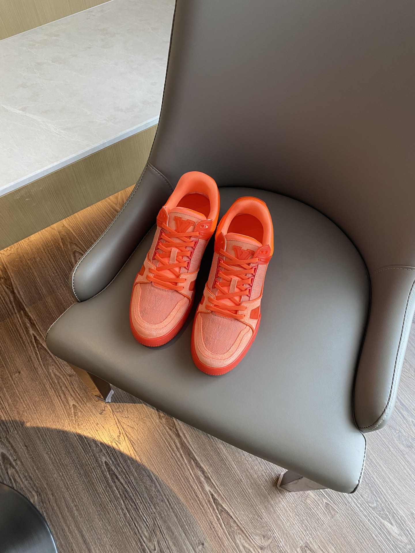 Louis Vuitton LV TRAINERS SNEAKER 9 - vstockx