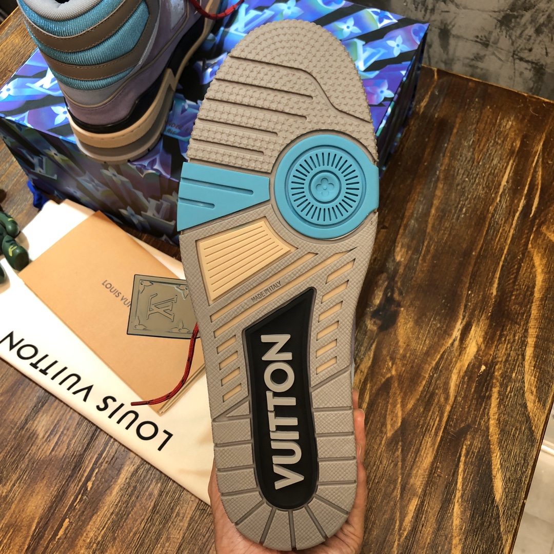 Louis Vuitton Trainer Sneakers 13 - vstockx