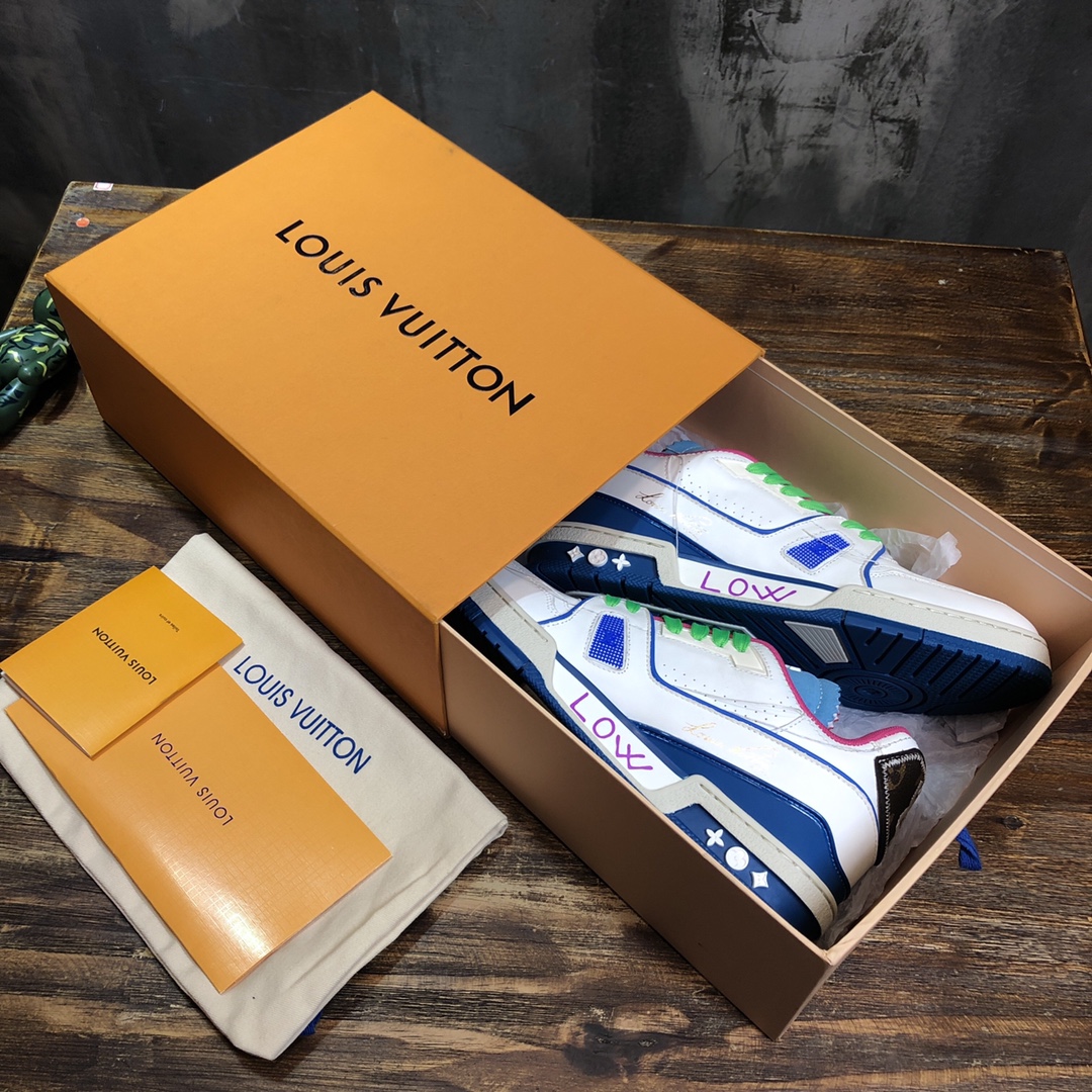 Louis Vuitton Trainer Sneakers 82 - vstockx