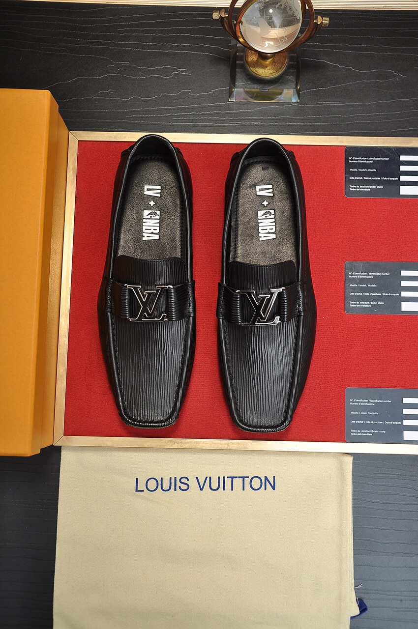 Louis Vuitton Leather Boots 1 - vstockx