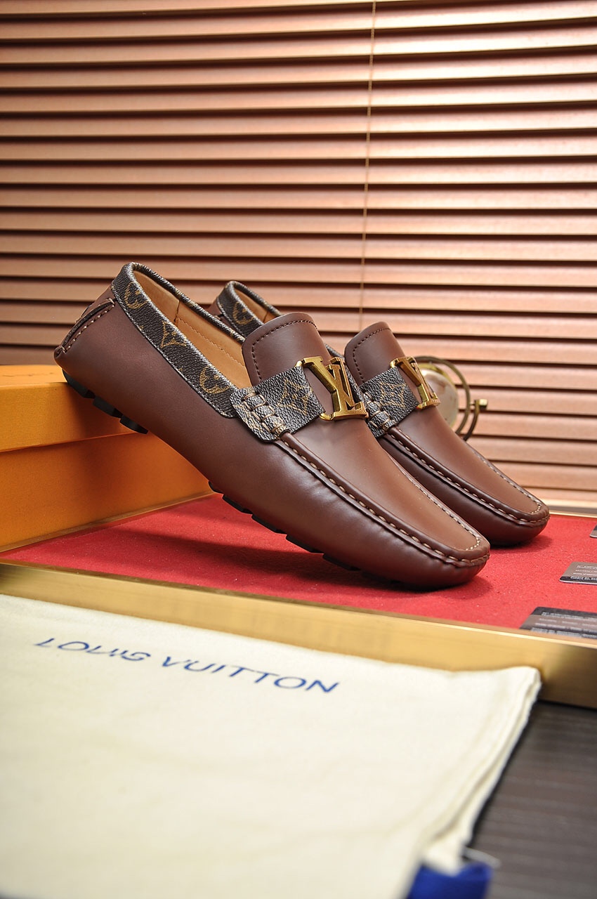 Louis Vuitton Leather Boots 7 - vstockx