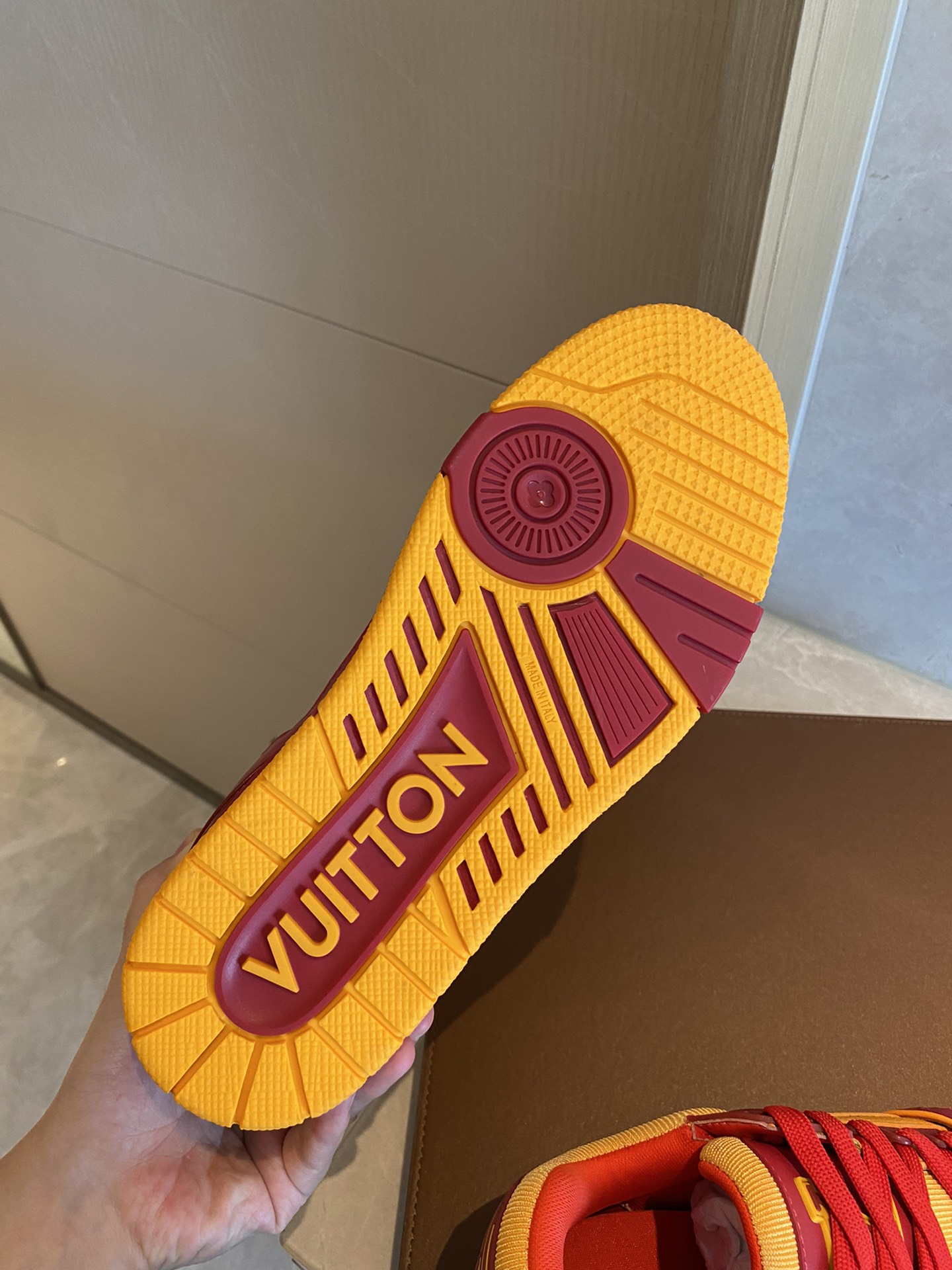 Louis Vuitton LV TRAINERS SNEAKER 9 - vstockx