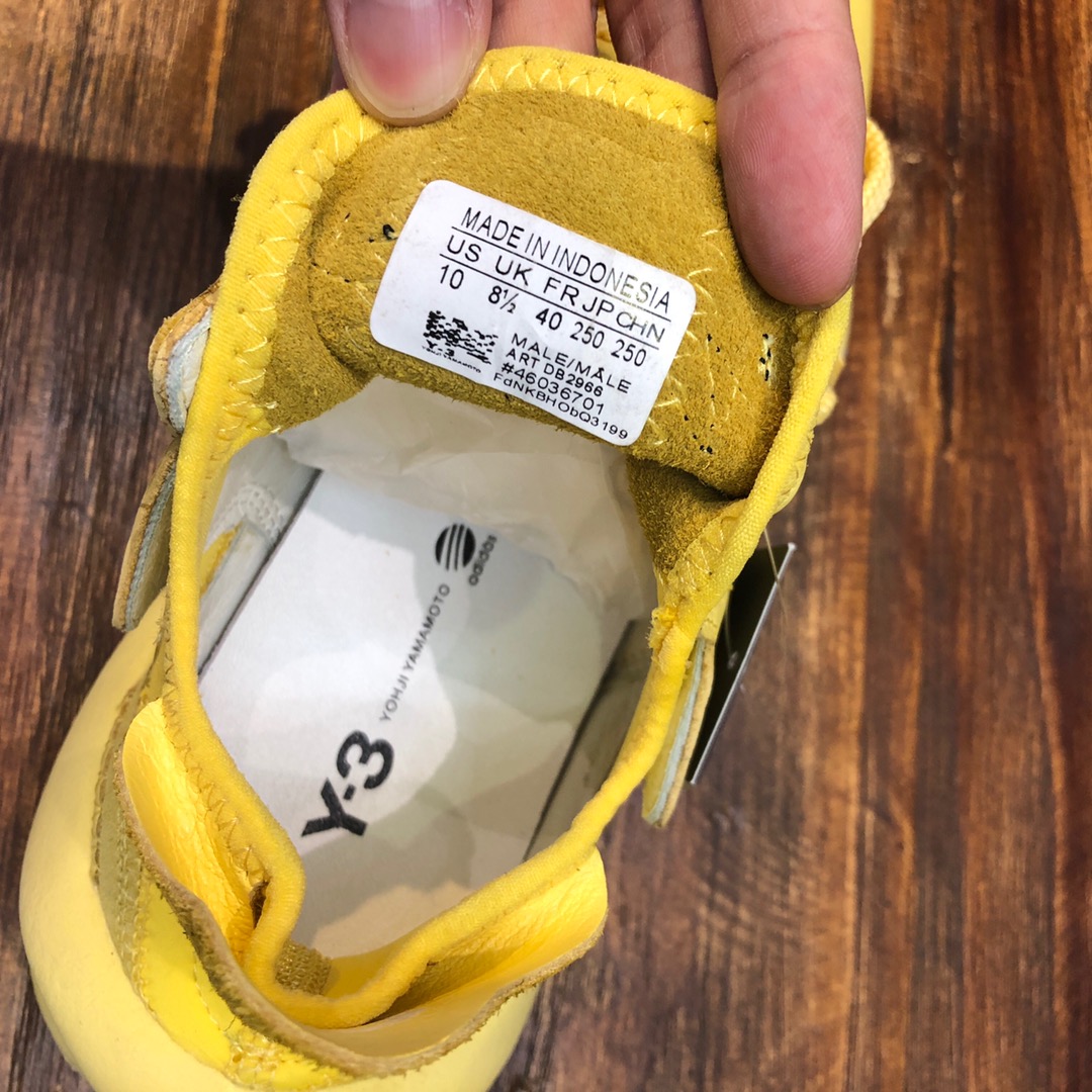 Y-3 Kaiwa Lace-Up Sneakers 29 - vstockx