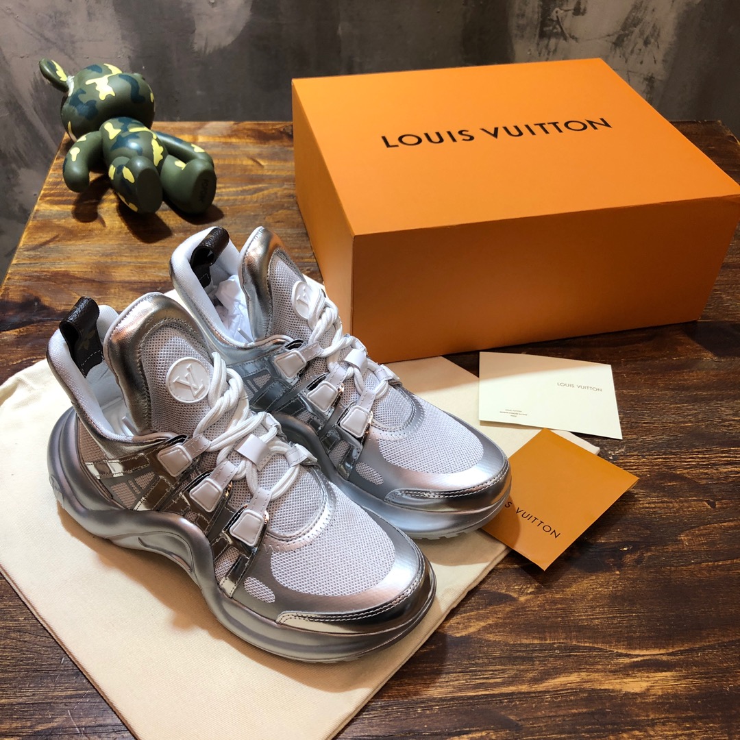 Louis Vuitton Archlight 25 - vstockx