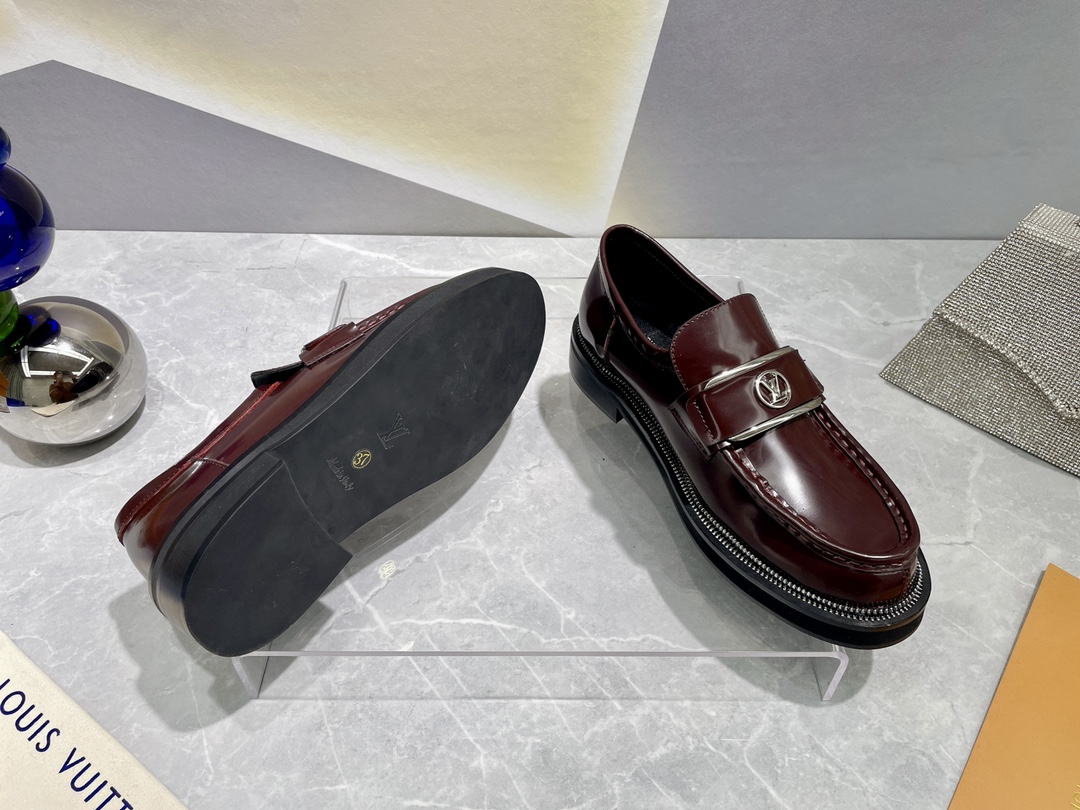 Louis Vuitton shoes WOMEN 3 - vstockx