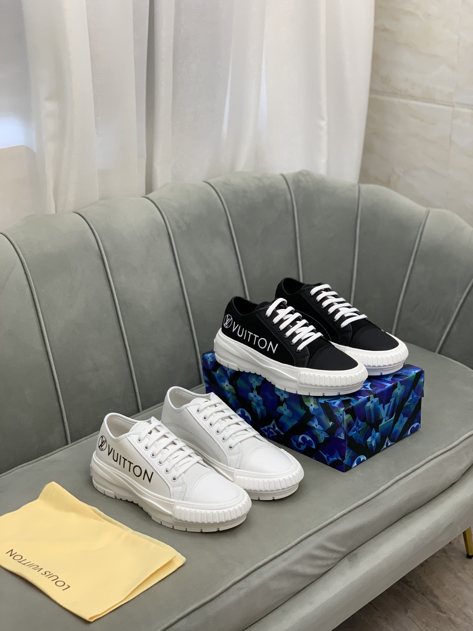 Louis Vuitton Squad sneaker 1 - vstockx