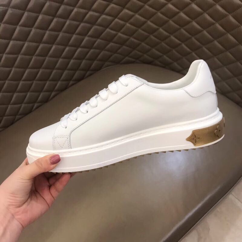 Louis Vuitton Low Top sneaker 23 - vstockx