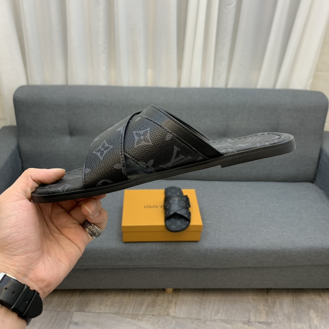 Louis Vuitton Slipper 139 - vstockx