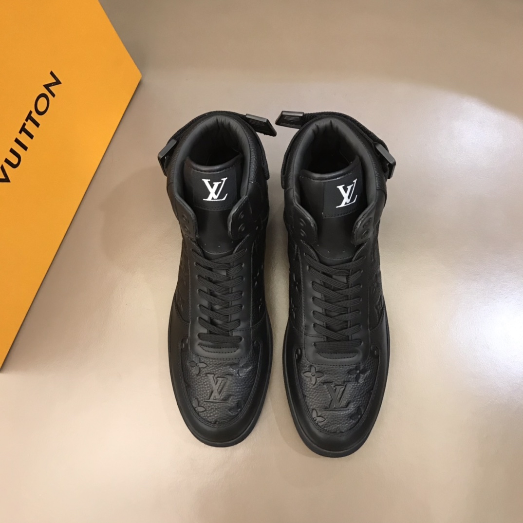 Louis Vuitton Rivoli sneaker 27 - vstockx