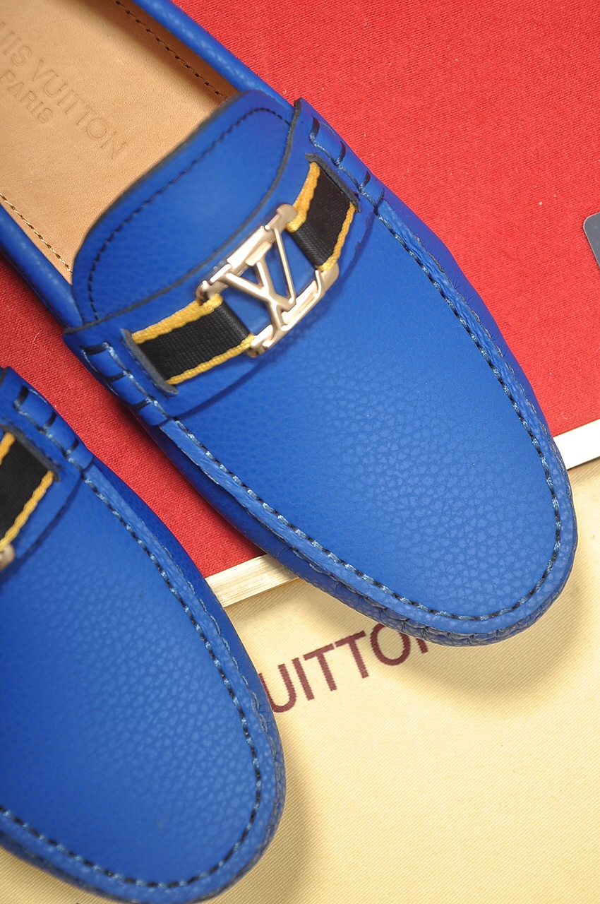 Louis Vuitton Leather Boots 22 - vstockx