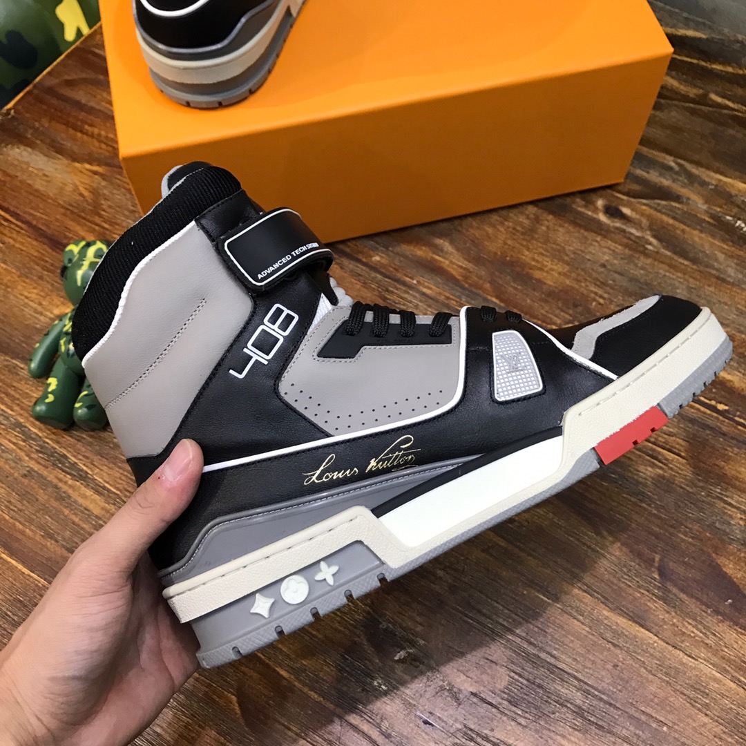 Louis Vuitton Trainer Sneakers 25 - vstockx
