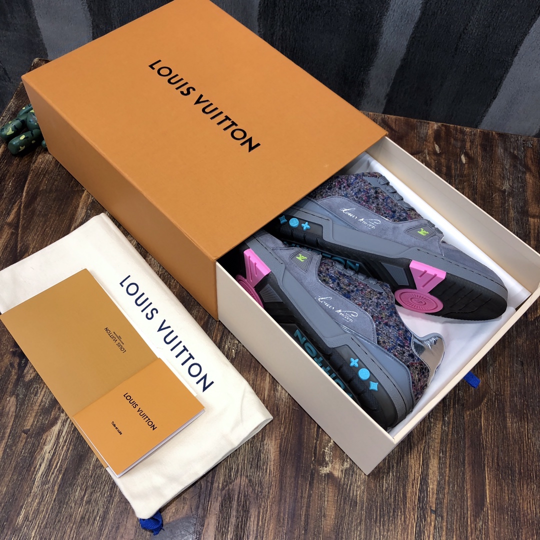 Louis Vuitton Trainer Sneakers 54 - vstockx