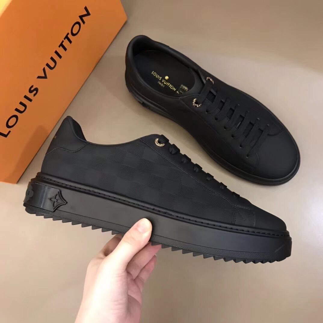 Louis Vuitton Low Top sneaker 51 - vstockx