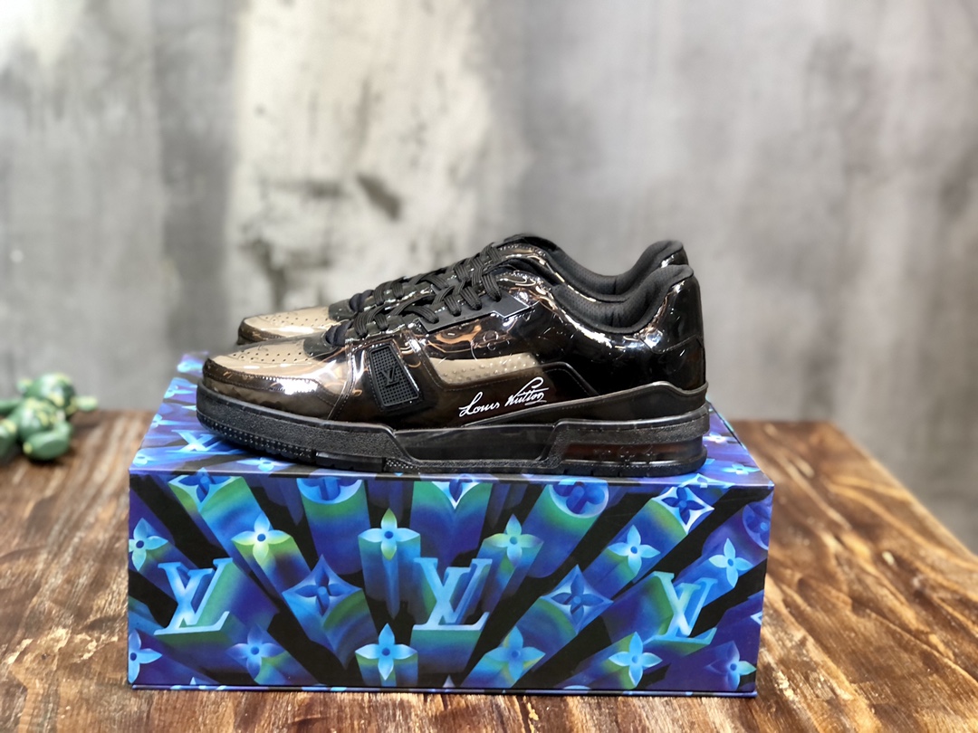 Louis Vuitton Trainer Sneakers 42 - vstockx