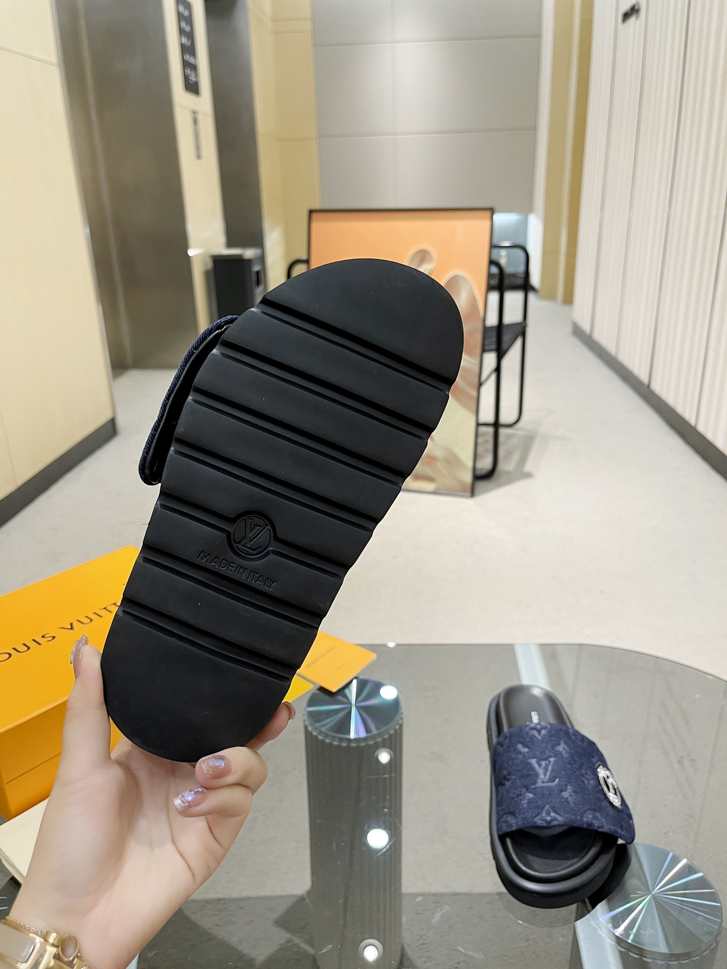 Louis Vuitton POOL PILLOW COMFORT MULES WOMEN 14 - vstockx