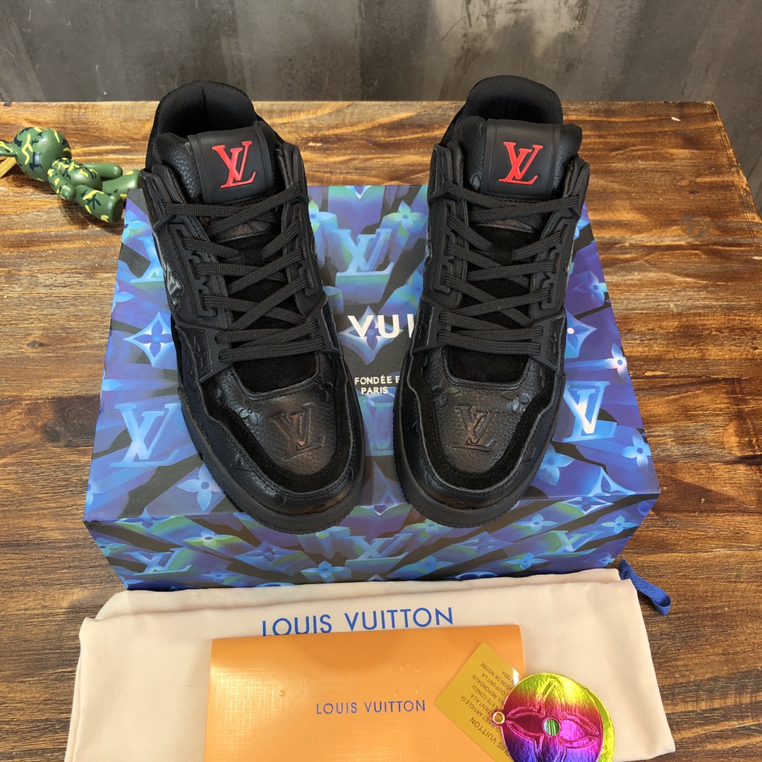 Louis Vuitton Trainer Sneakers 6 - vstockx