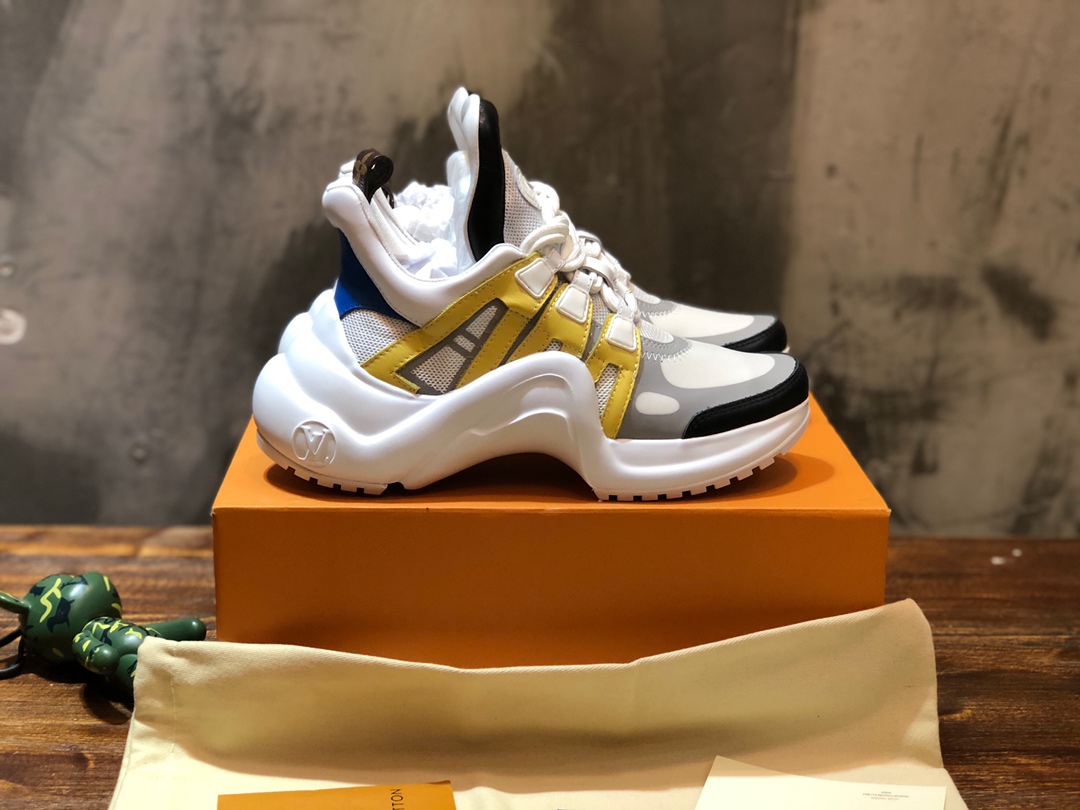Louis Vuitton Archlight 15 - vstockx
