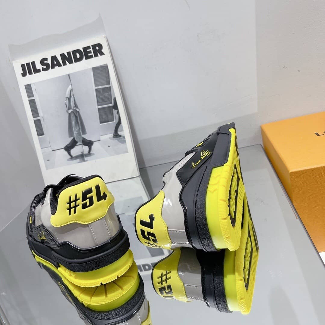 Louis Vuitton Trainer Black Yellow - vstockx