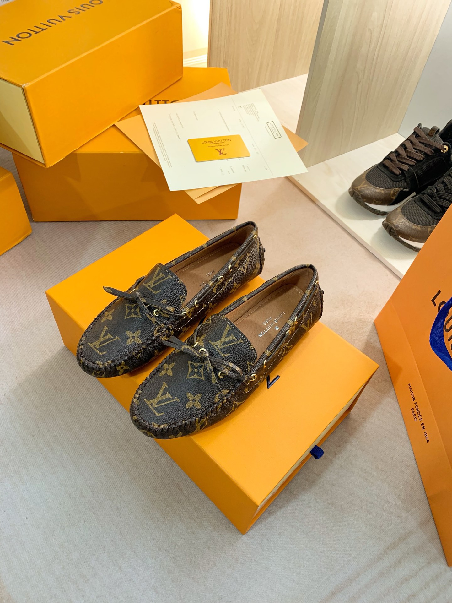 Louis Vuitton GLORIA FLAT LOAFERS WOMEN 11 - vstockx