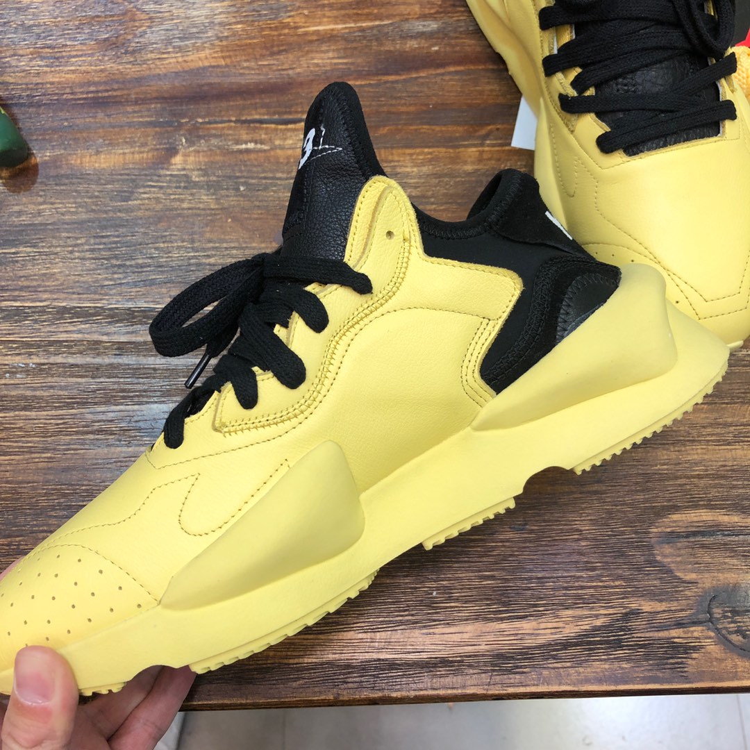 Y-3 Kaiwa Lace-Up Sneakers 31 - vstockx