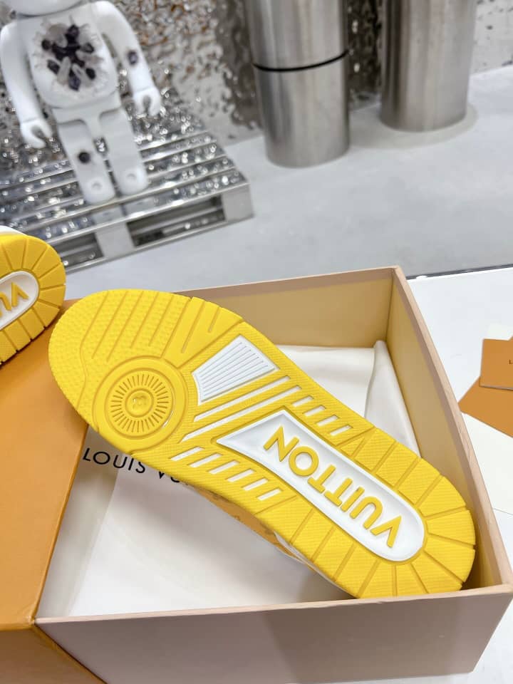 Louis Vuitton Trainer White Yellow Monogram - vstockx