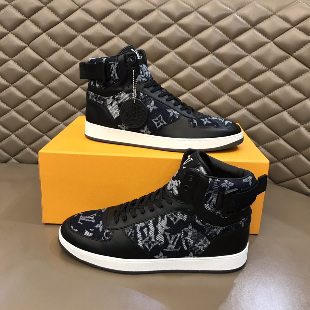 Louis Vuitton Rivoli sneaker 13 - vstockx