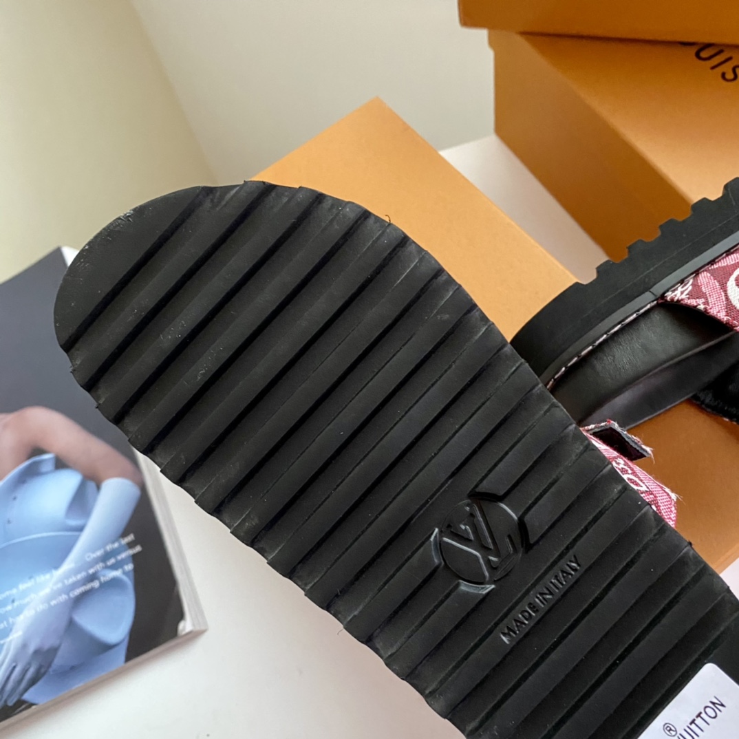 Louis Vuitton PASEO FLAT COMFORT SANDALS WOMEN 6 - vstockx