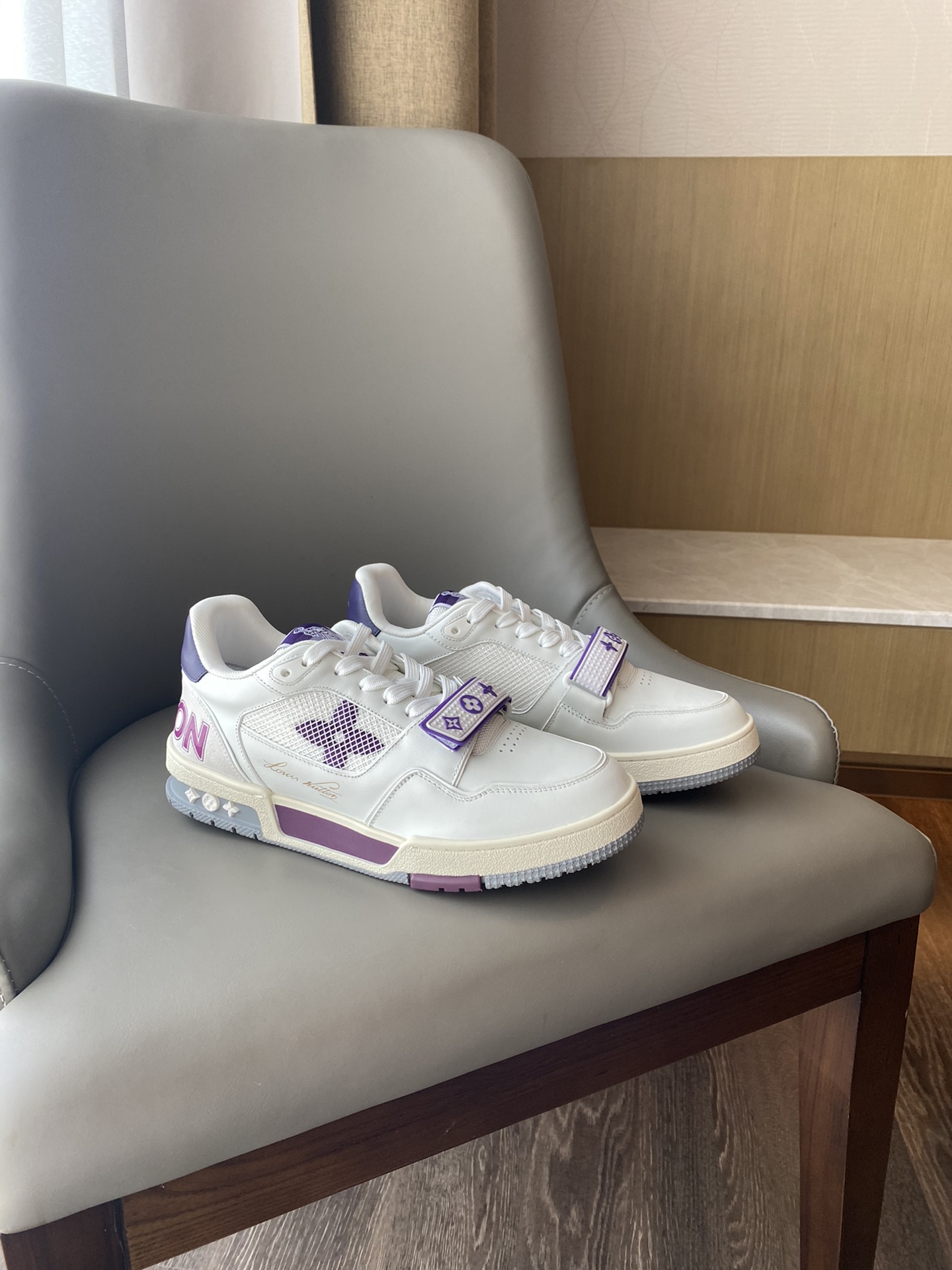 Louis Vuitton LV TRAINERS SNEAKER 9 - vstockx