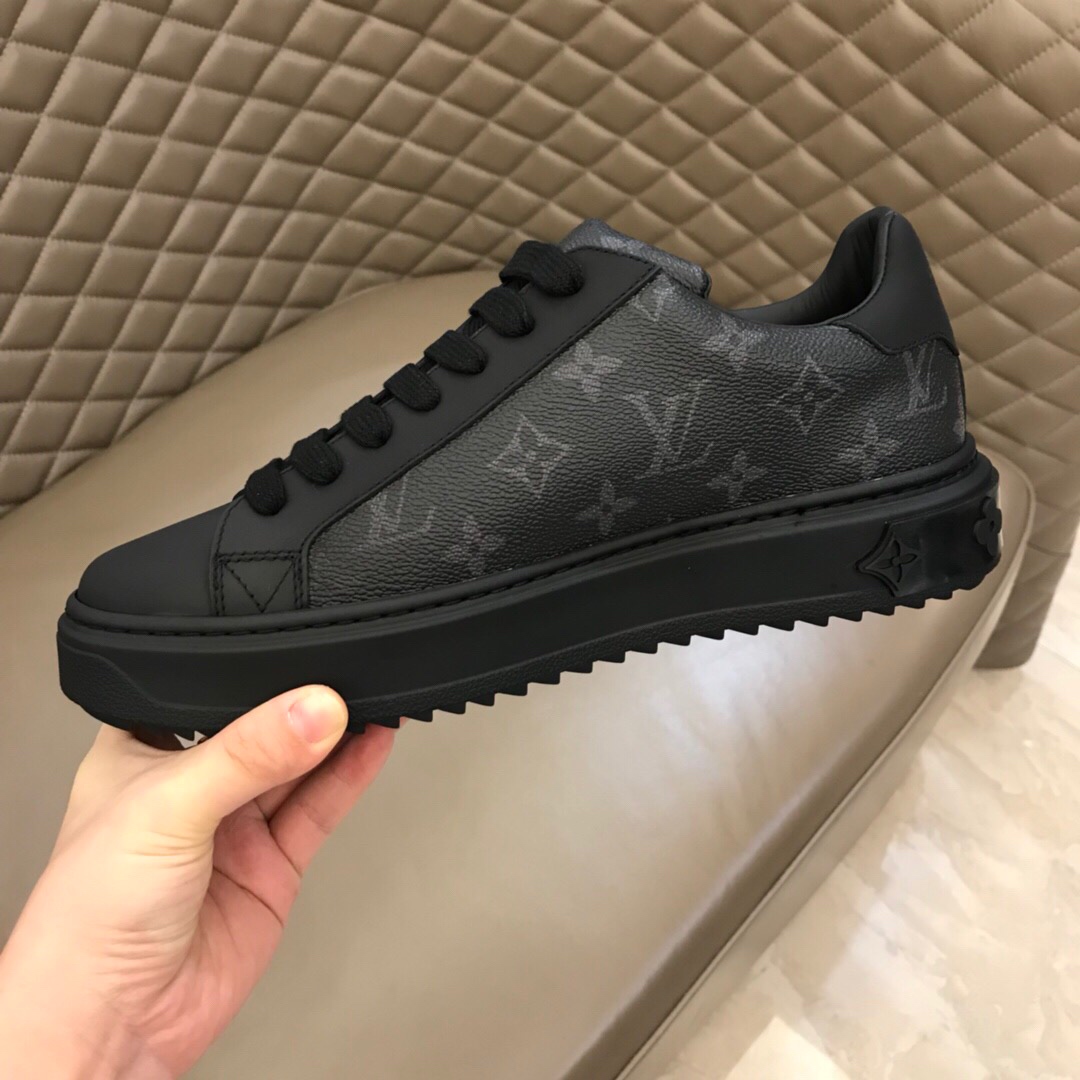 Louis Vuitton Low Top sneaker 38 - vstockx